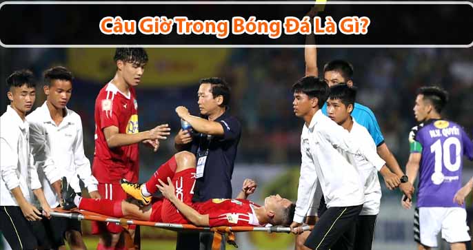 Lãng phí thời gian là gì? Tại sao lãng phí thời gian lại bị coi là phi thể thao trong bóng đá?