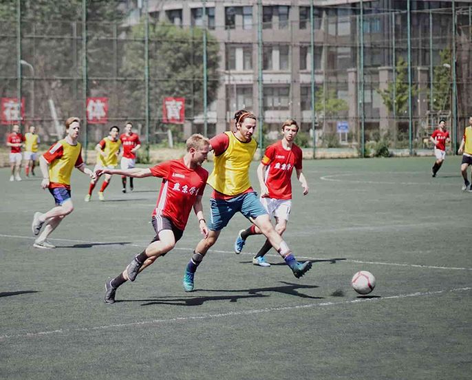 Áp lực cao là gì và tại sao nhiều đội bóng lại ưa chuộng phương pháp này?
