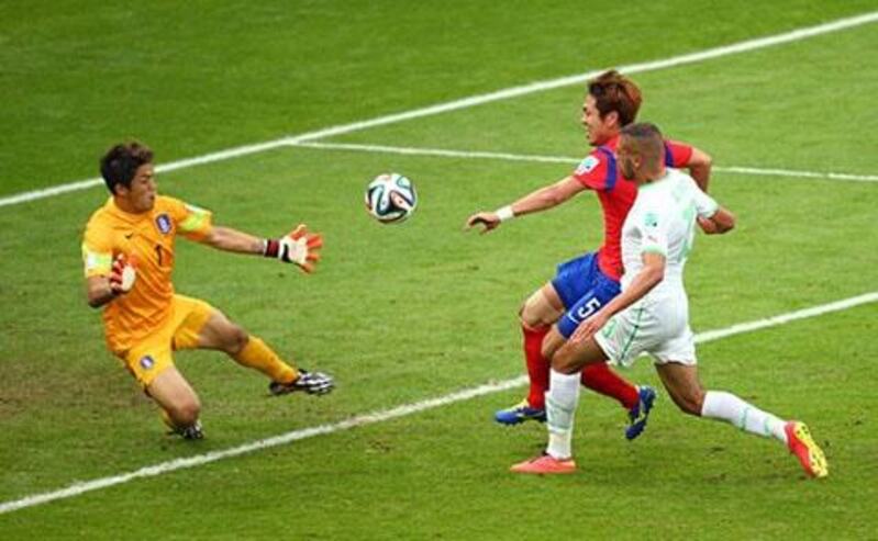 Jung Sung-ryong có những màn thể hiện xuất sắc trong màu áo Hàn Quốc